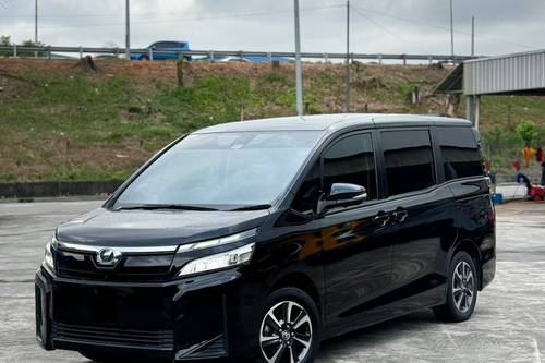 2019 Toyota Voxy 2.0 ZS Terpakai