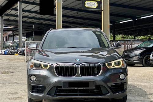 2016 BMW X1 sDrive20i Sport  lama