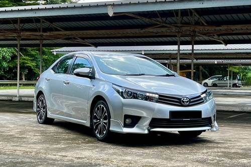 2015 Toyota Altis 2.0 V Terpakai