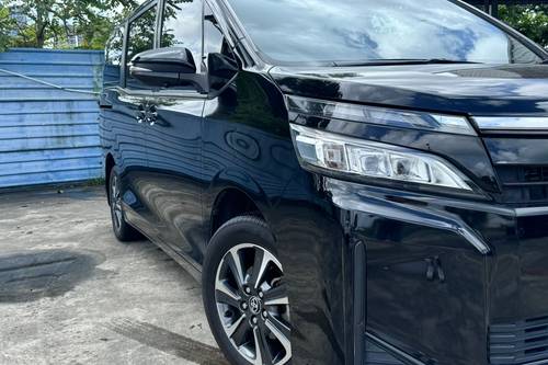 2019 Toyota Voxy 2.0 ZS  lama