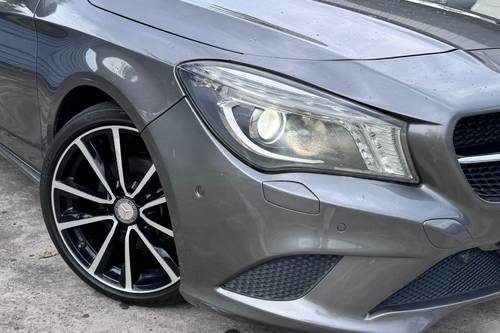 2nd Hand 2015 Mercedes Benz CLA-Class Coupe 200 AMG Line