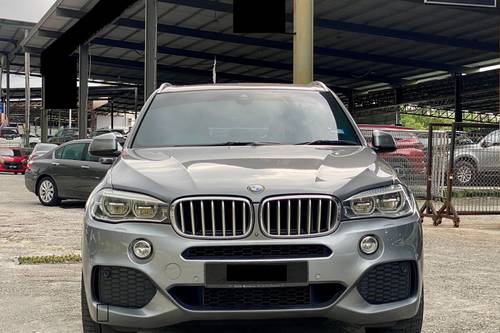 2016 BMW X5 xDrive45e M Sport  lama