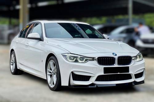 2016 BMW 330e Sport 2.0 M3 Bodykits Terpakai