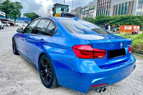 Second hand 2018 BMW 3 Series Sedan 330e 