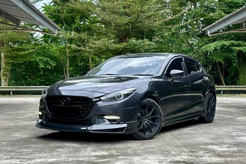 Second hand 2018 Mazda 3 Hatchback SkyActive-G 2.0L 