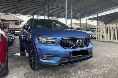 Used 2019 Volvo XC40 T5