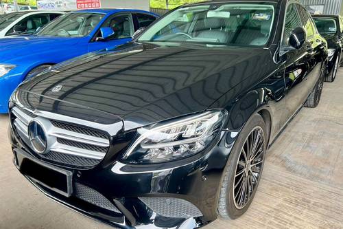 Second hand 2018 Mercedes Benz C-Class Saloon C 200 AT 