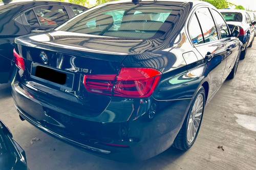 2nd Hand 2018 BMW 3 Series Sedan 318i Luxury