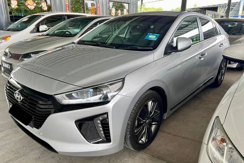 Second hand 2017 Hyundai Ioniq Hybrid Hev 