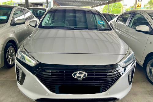 2nd Hand 2017 Hyundai Ioniq Hybrid Hev