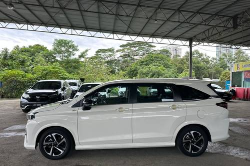 2023 Perodua Alza 1.5L AV Terpakai