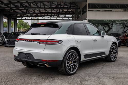 Second hand 2021 Porsche Macan 2.0L 