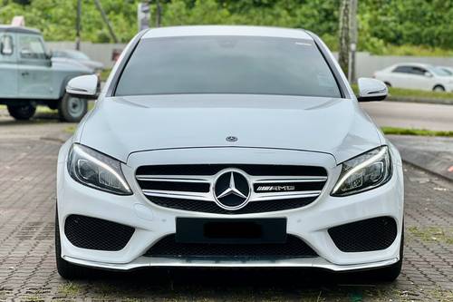 Second hand 2017 Mercedes Benz C-Class Saloon C 200 AMG Line 