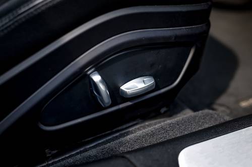 2018 Porsche Panamera 4 Terpakai