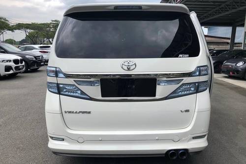 Second hand 2014 Toyota Vellfire 3.5 