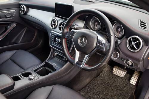 2013 Mercedes Benz CLA-Class Coupe 250 Terpakai