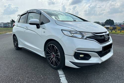 2017 Honda Jazz 1.5L Hybrid Terpakai