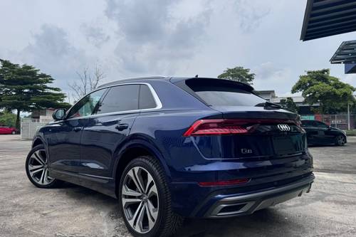 Second hand 2020 Audi Q8 3.0L TFSI Quattro 