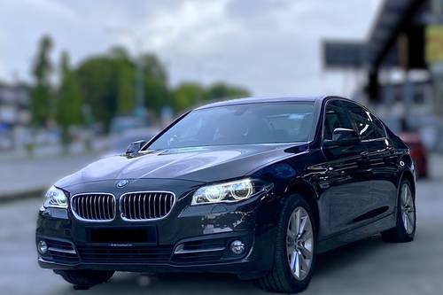 Second hand 2015 BMW 5 Series Sedan 520i 