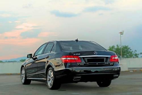 Old 2012 Mercedes Benz E-Class Saloon E 250 Avantgarde Line