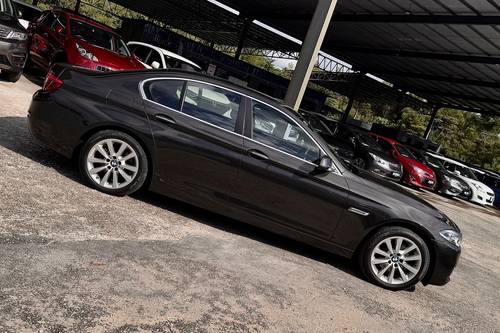 2015 BMW 5 Series Sedan 520i Terpakai