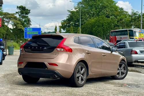 Second hand 2016 Volvo V40 T5 