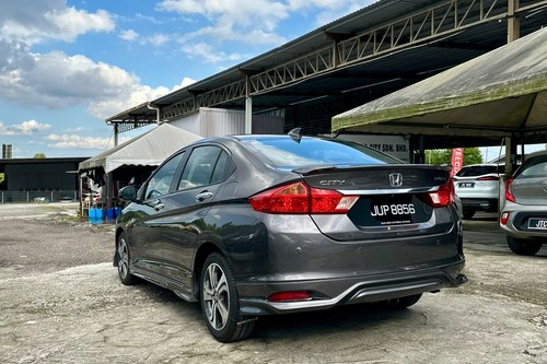 Old 2015 Honda City 1.5L V