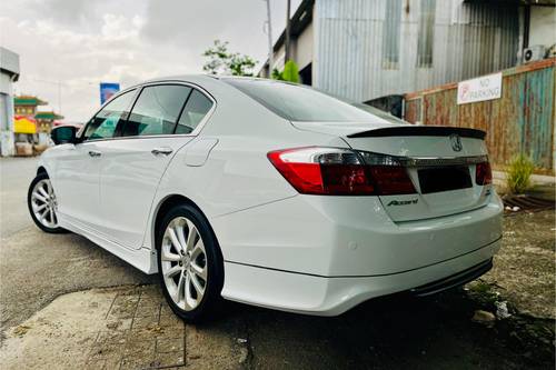 Second hand 2016 Honda Accord 2.4 A 