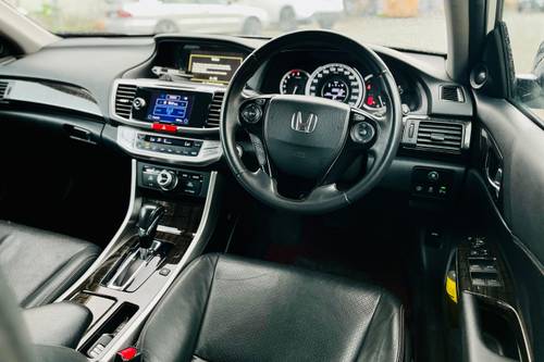 2nd Hand 2016 Honda Accord 2.4 A