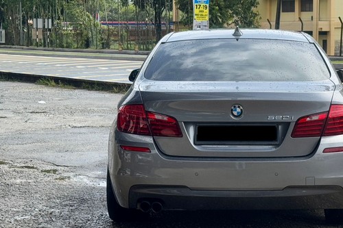 2016 BMW 5 Series Sedan 520i Terpakai