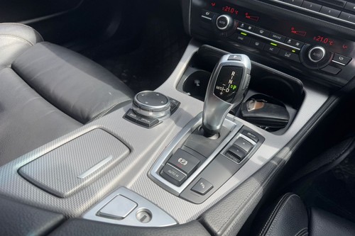 2016 BMW 5 Series Sedan 520i Terpakai