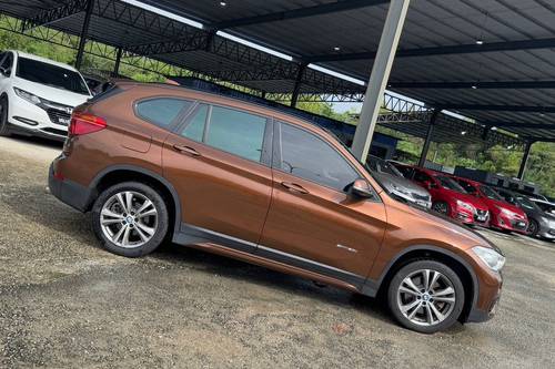 2016 BMW X1 sDrive20i Sport Terpakai