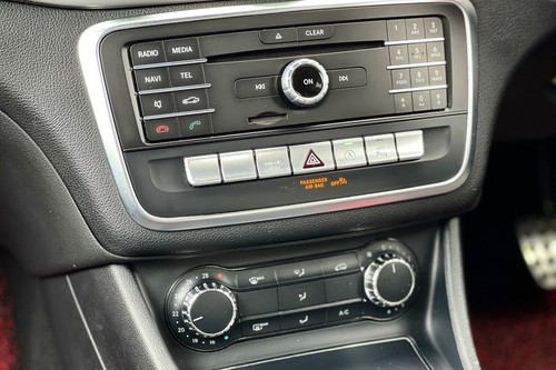 2018 Mercedes Benz CLA-Class Coupe 200 AMG Line Terpakai