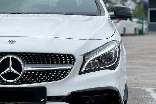 2018 Mercedes Benz CLA-Class Coupe 200 AMG Line Terpakai