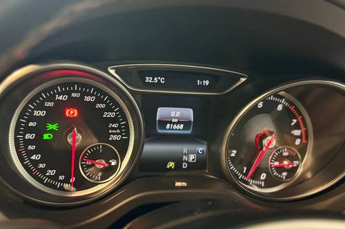 2017 Mercedes Benz GLA-Class 200 Progressive Line Terpakai