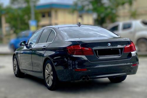 2015 BMW 5 Series Sedan 520i Terpakai