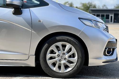 2019 Honda Jazz 1.5 E AT Terpakai