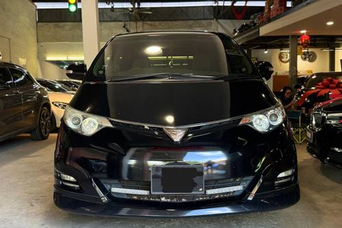 2011 Toyota Estima 2.4 Terpakai