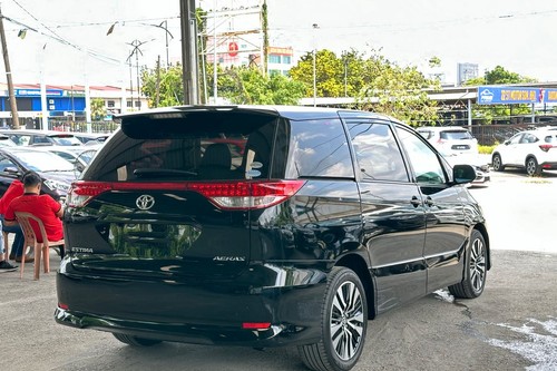 2011 Toyota Estima 2.4 Terpakai