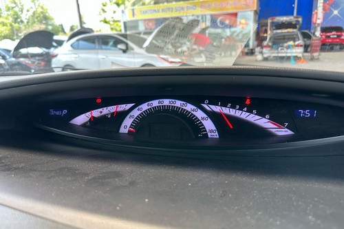 2011 Toyota Estima 2.4 Terpakai