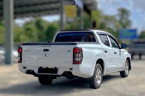 2019 Mitsubishi Triton Quest MT 4x2 Terpakai