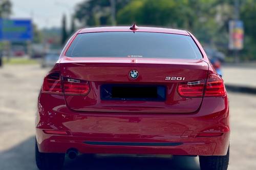 Used 2014 BMW 3 Series Sedan 320i Sport