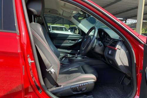 Used 2014 BMW 3 Series Sedan 320i Sport