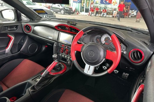 Used 2016 Toyota 86 MT