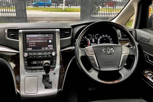 Terpakai 2013 Toyota Vellfire 2.5L untuk Dijual