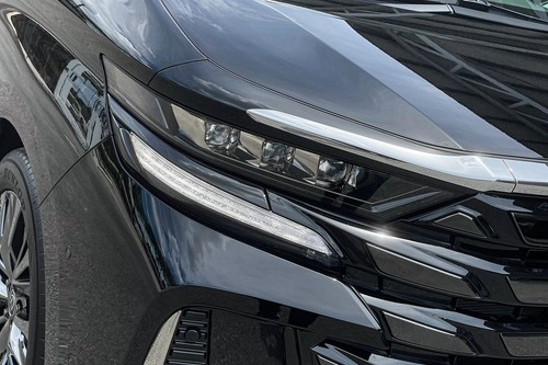 Used 2023 Toyota Vellfire 2.4T Premium