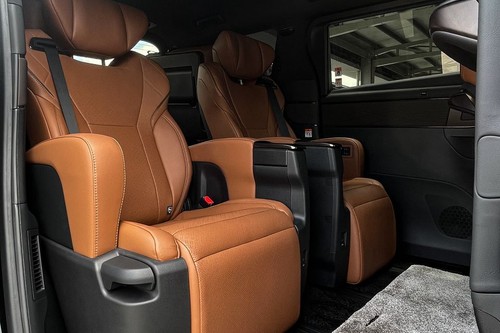 Used 2023 Toyota Vellfire 2.4T Premium