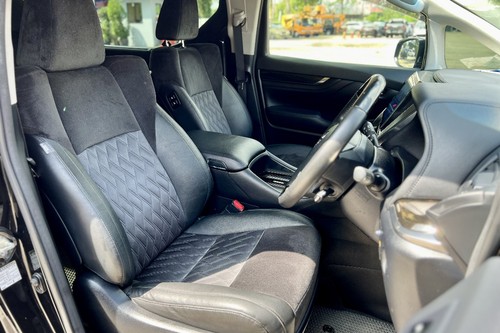 2016 Toyota Vellfire 2.5L Terpakai