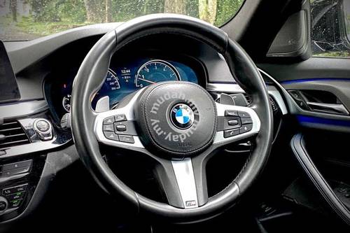 2017 BMW 5 Series Sedan 530i M Sport Terpakai