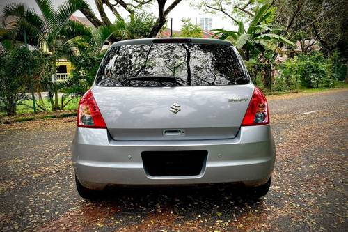 Old 2011 Suzuki Swift 1.5L